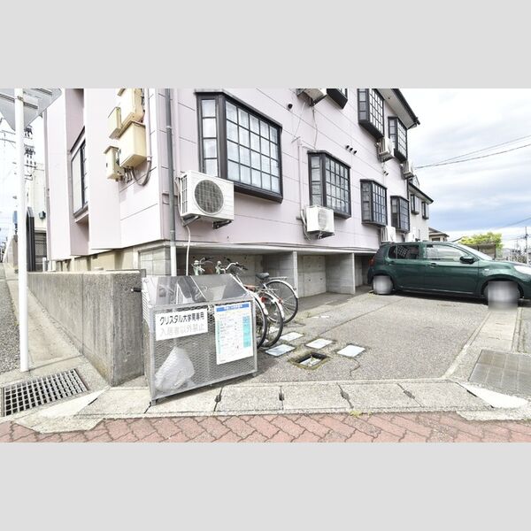 現地周辺 (ゴミステーション)