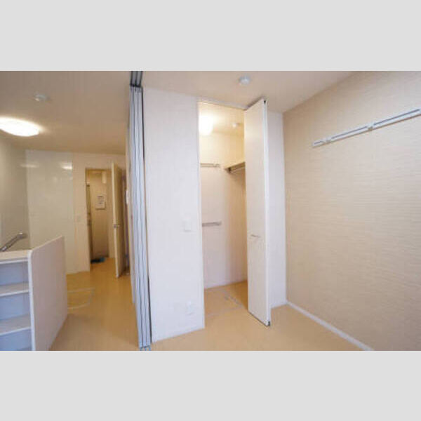 収納 (ウォークインクローゼット)