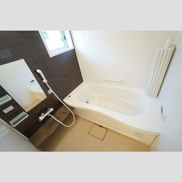 バス (追い焚き付き一坪風呂)