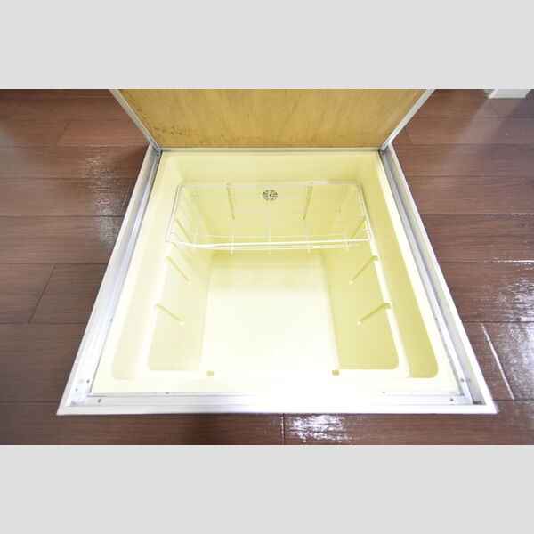 収納 (床下収納)