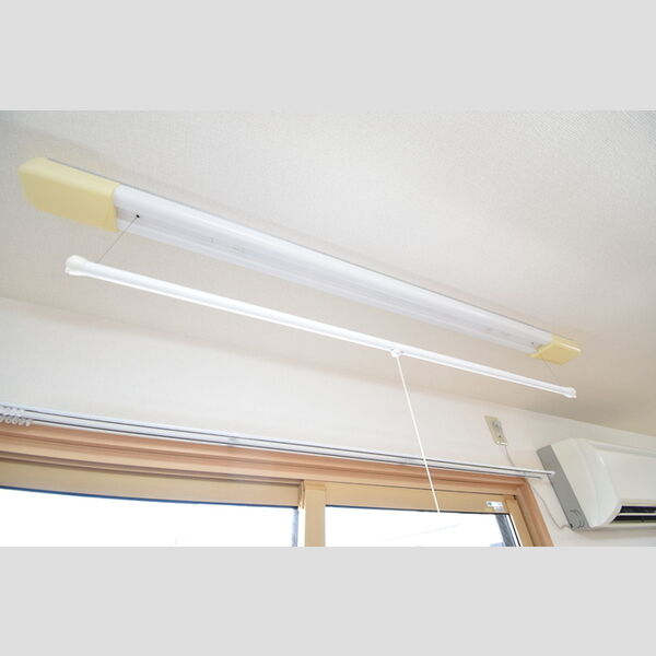 その他 (室内物干し)