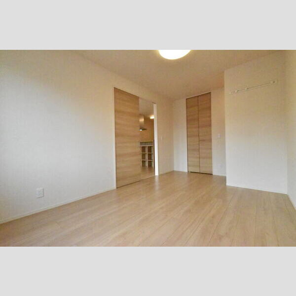 その他 (洋室(別角度))