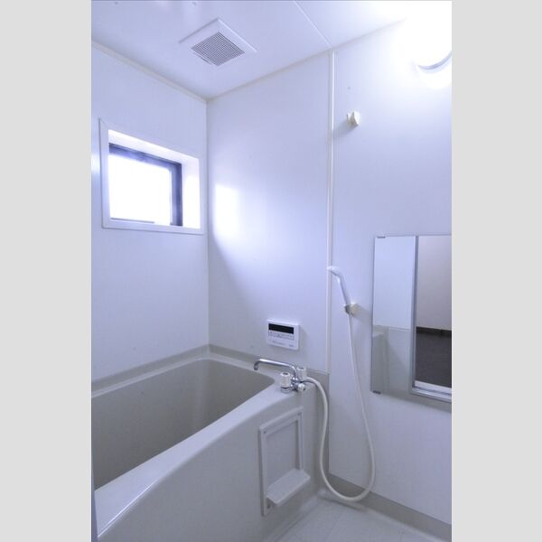 バス (浴室(追い焚き給湯))