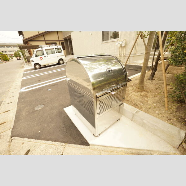 その他 (アパート専用ゴミステーション)