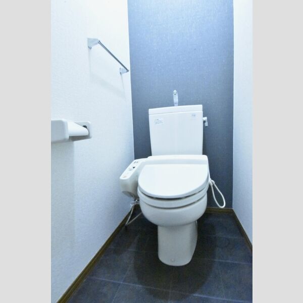 トイレ (温水洗浄便座)