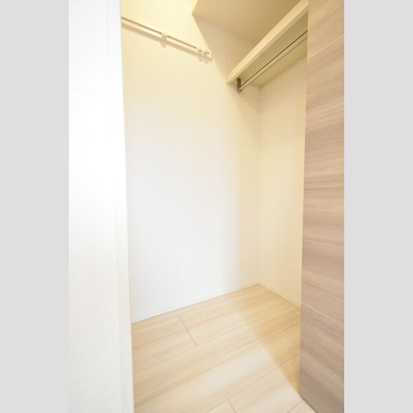 収納 (ウォークインクローゼット)