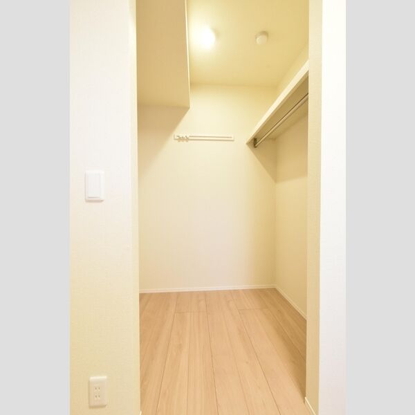 収納 (ウォークインクローゼット)