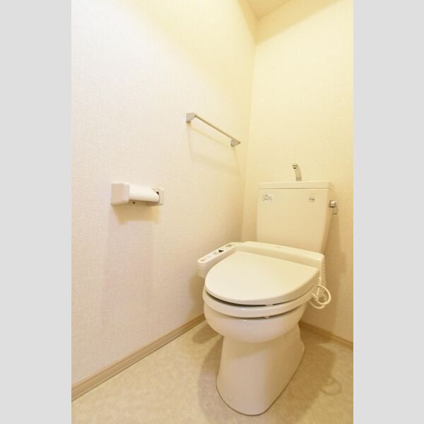 トイレ (温水洗浄暖房便座)