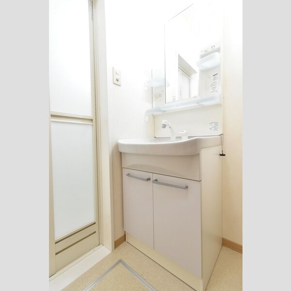 洗面所 (洗髪洗面化粧台)