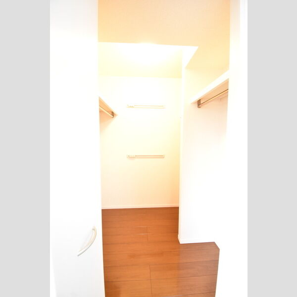 収納 (ウォークインクローゼット)