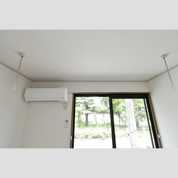 その他設備 (室内物干金具)