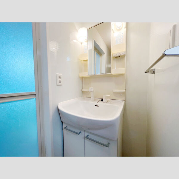 洗面所 (洗面所)