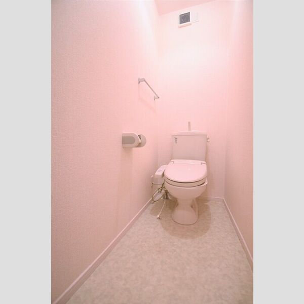 トイレ (トイレ)