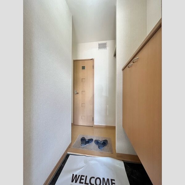 玄関 (玄関)