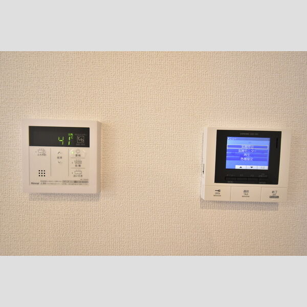 その他設備 (給湯器リモコン　モニターホン)