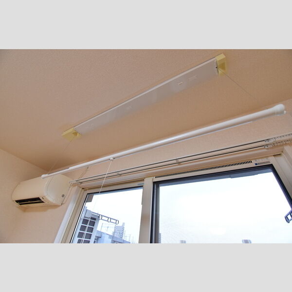 その他 (室内物干し)