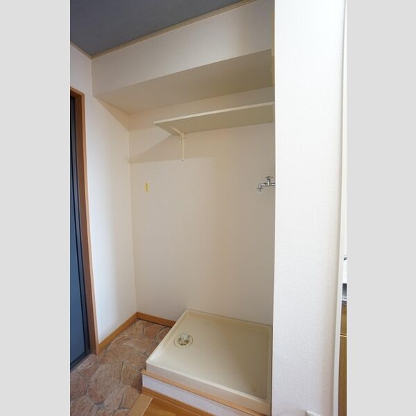 その他 (室内洗濯機置き場)