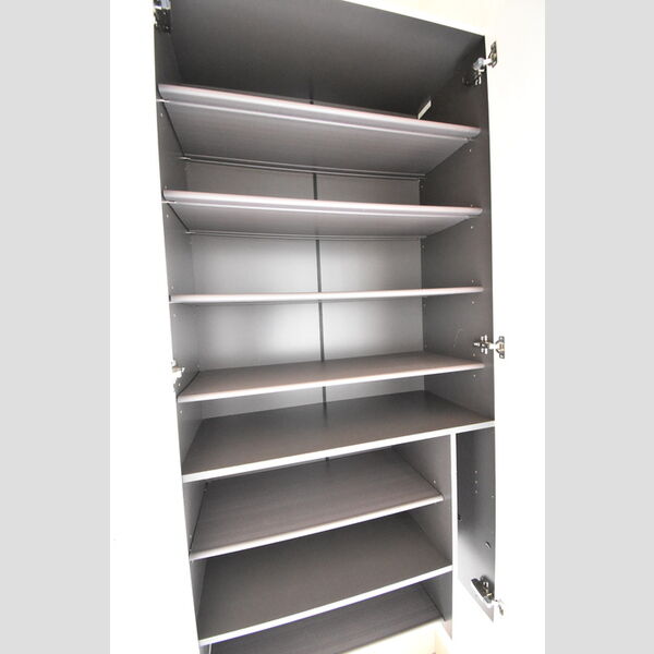 玄関 (シューズボックス)