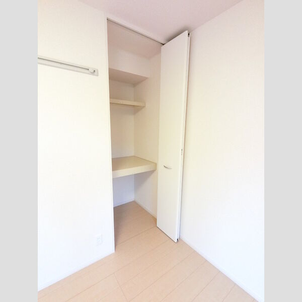 収納 (洋室収納)