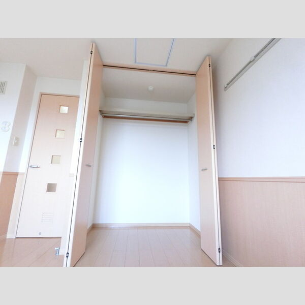 収納 (クローゼット)