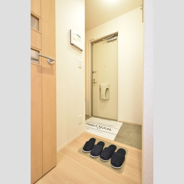 玄関 (玄関)