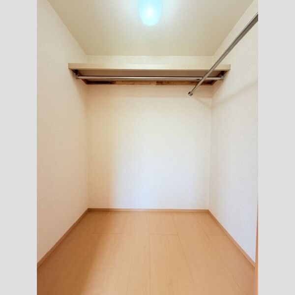 収納 (収納)