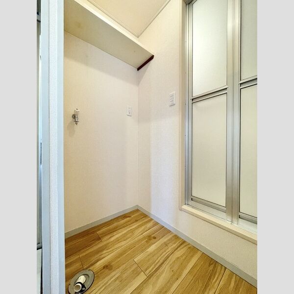 その他 (洗濯機置き場)