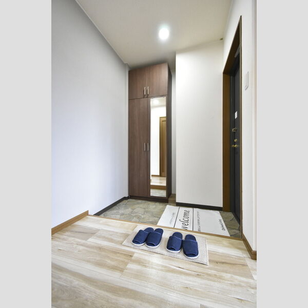 玄関 (玄関)