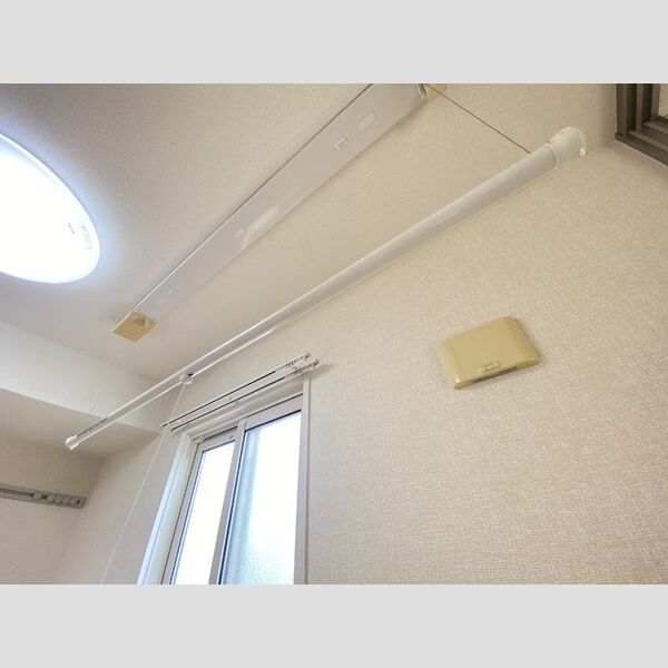 その他 (室内物干し)