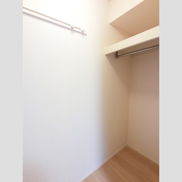 収納 (ウォークインクローゼット)