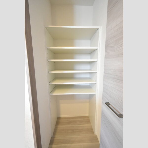 収納 (パントリー)