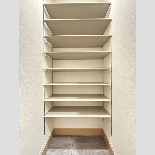 玄関 (シューズボックス)