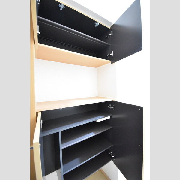 玄関 (シューズボックス)