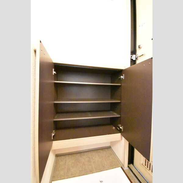 玄関 (シューズボックス)