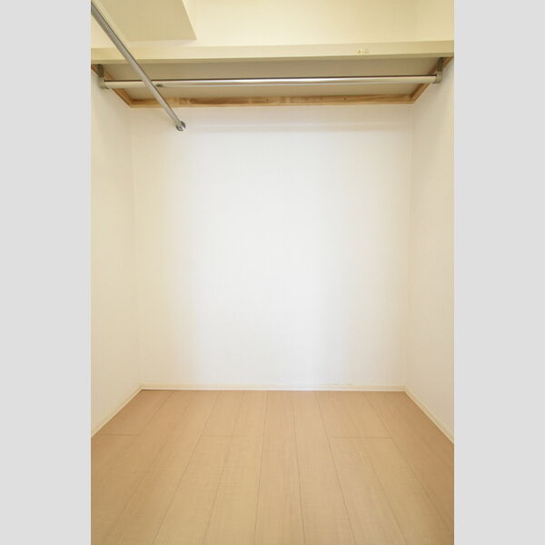 収納 (ウォークインクローゼット)