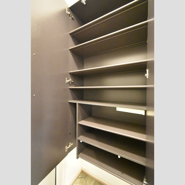 収納 (シューズボックス)