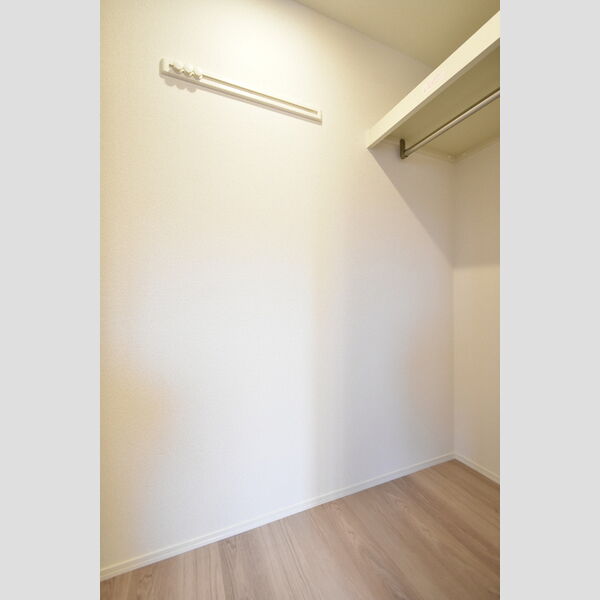 収納 (ウォークインクローゼット)