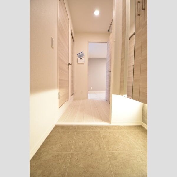玄関 (玄関)