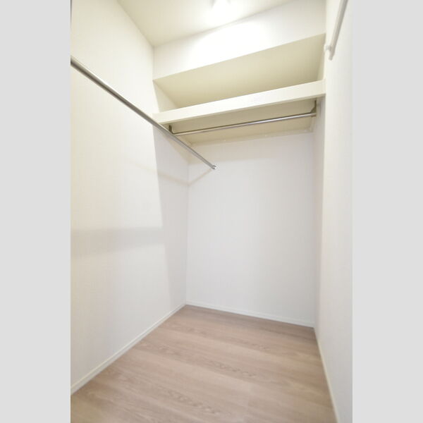 収納 (ウォークインクローゼット)