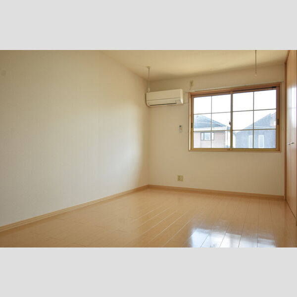 その他 (南側洋室)