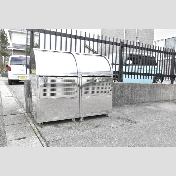 その他 (ゴミステーション)