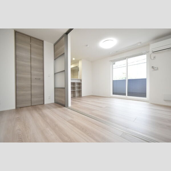 居室・リビング (洋室①)