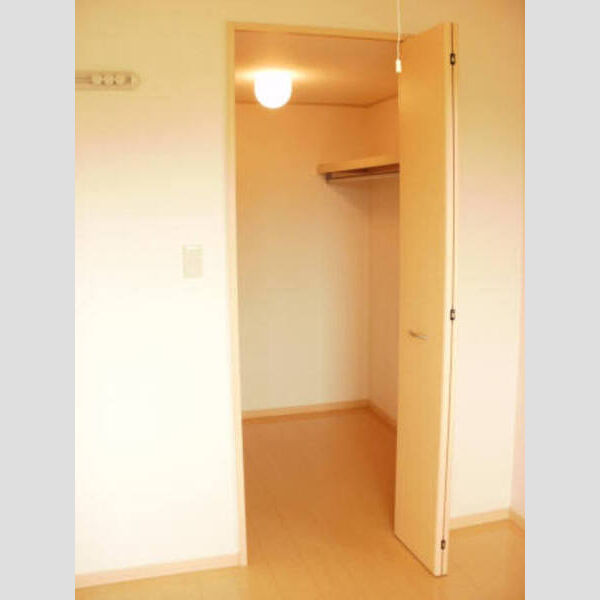 収納 (洋室①内 ウォークインクローゼット)