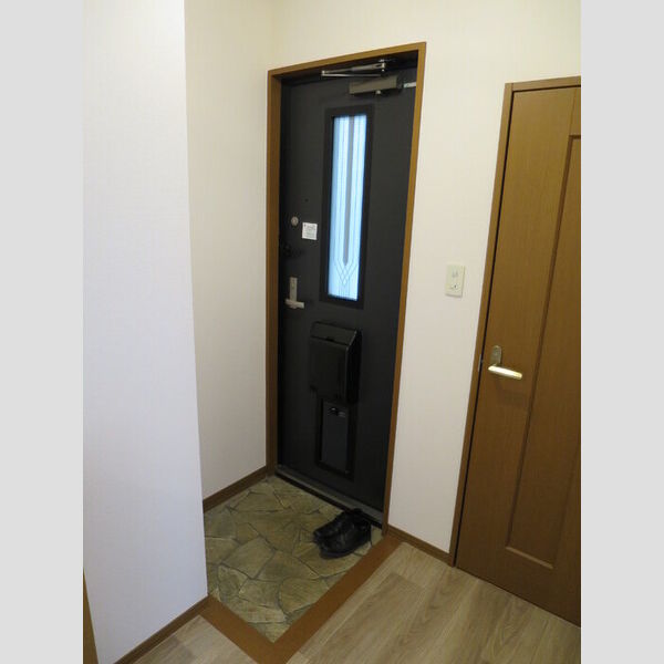 玄関 (玄関スペース)