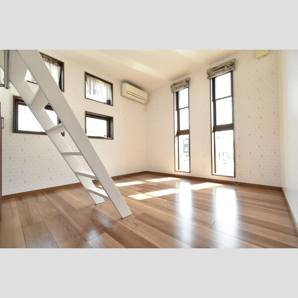 居室・リビング (2F　洋室③)