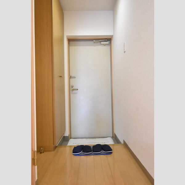 玄関 (玄関)