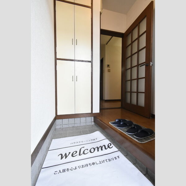 玄関 (玄関)