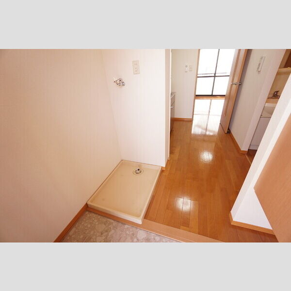 その他設備 (室内洗濯機置き場)