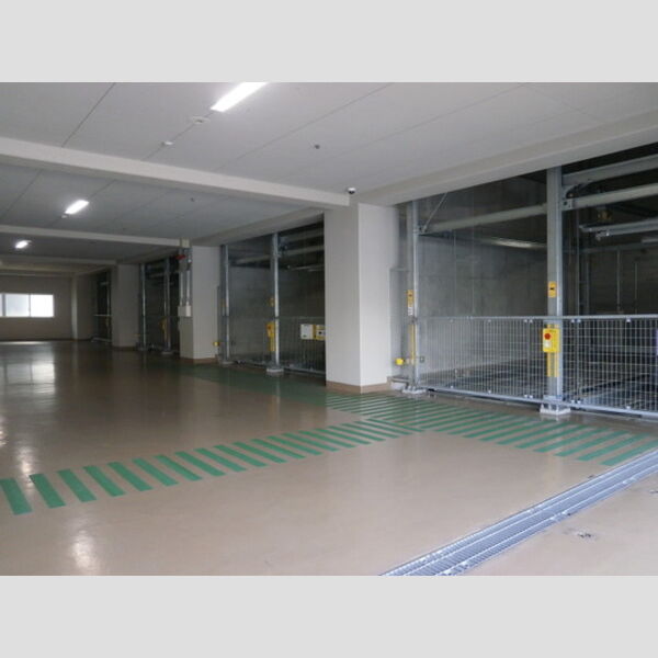駐車場 (機械式屋内駐車場)