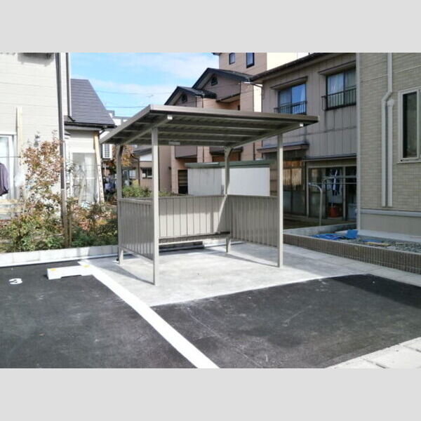 現地周辺 (駐輪場)